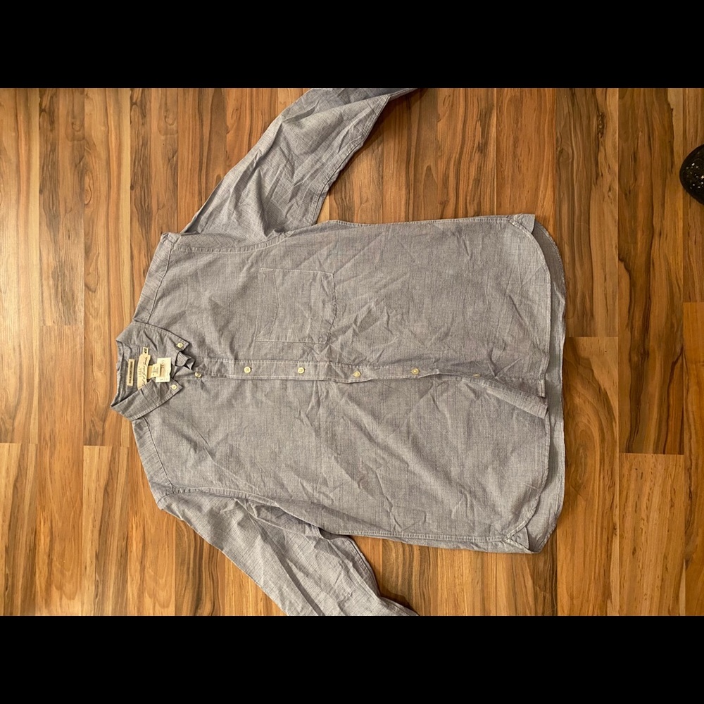 NWT H & M Men’s casual button up Size L